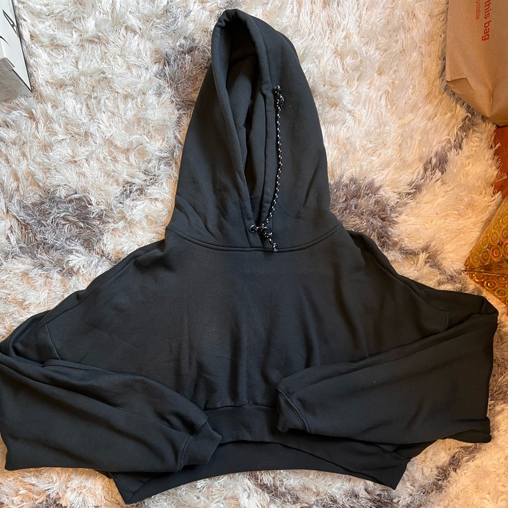 Cropped hoodie